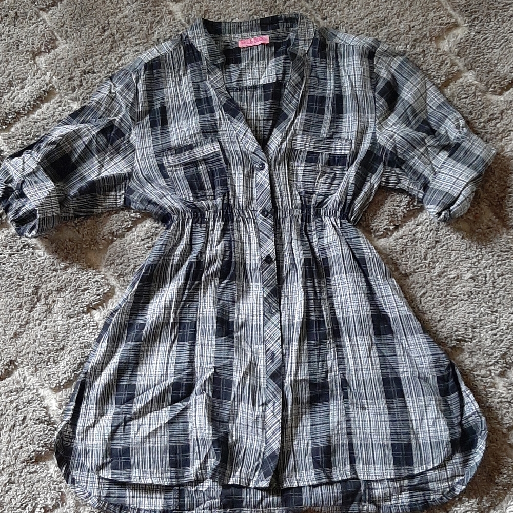 Black and White plaid button-up